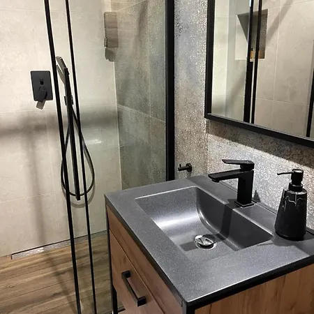 Отель Jasmin Owinska