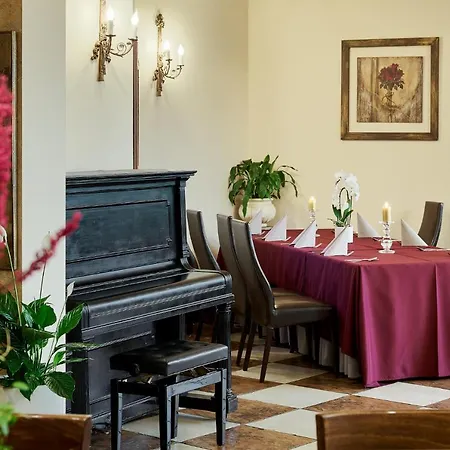 Jasmin Hotel